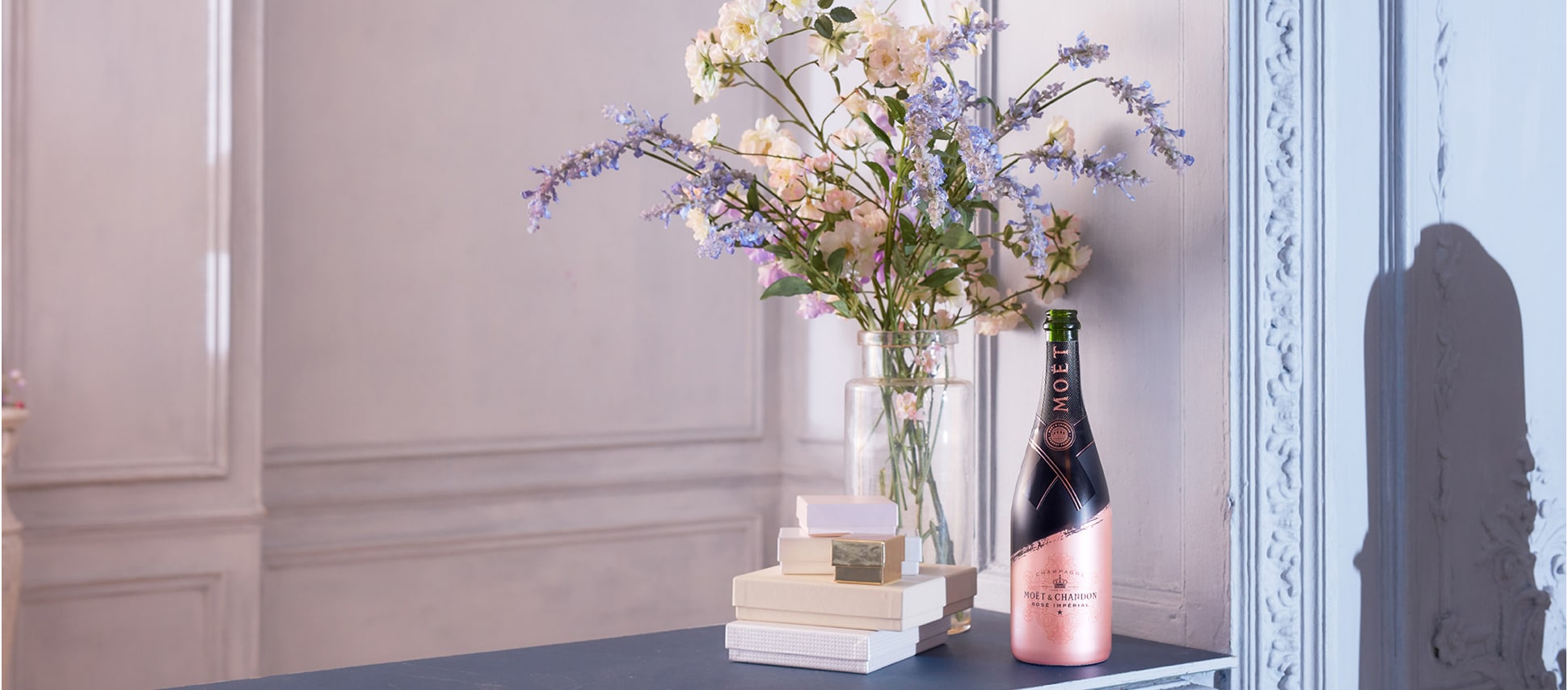 Moet & Chandon Moet & Chandon Rose Imperial - Luxurious Drinks B.V.