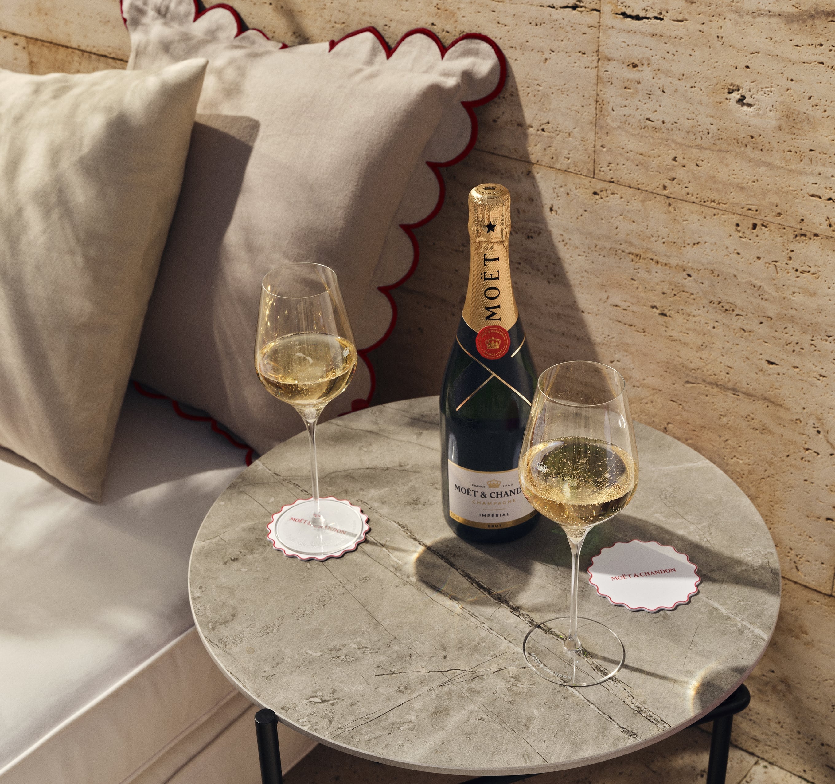 Nos champagnes left new ID