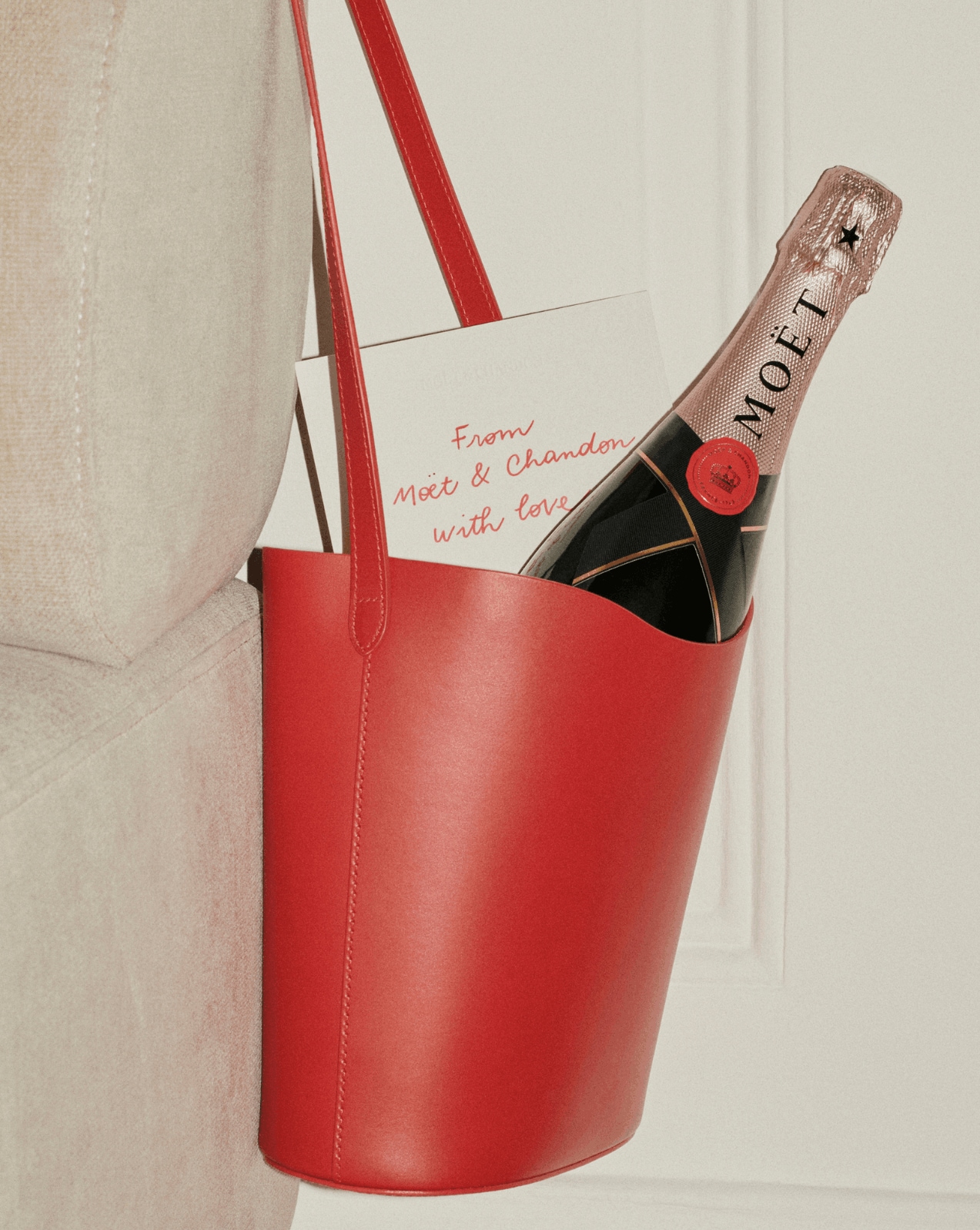 IMAGE OUR CHAMPAGNE MIDDLE 